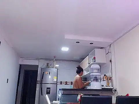 Caroline Jons online show from 11.30.25