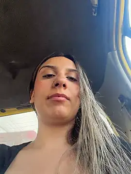 sarah honey   online show from 12.15.25