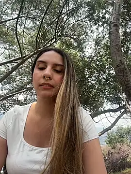 Snapshot of sarah_honey__ chatting on 03.04.26 sarah honey online show from 03.04.26