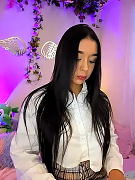 Snapshot of ISA_NIXON chatting on 11.25.25 ISA NIXON online show from 11.25.25