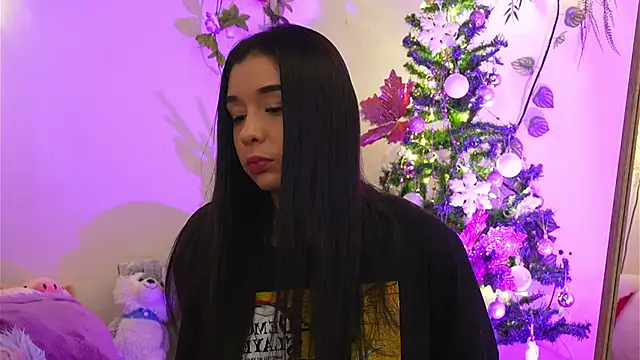 Snapshot of ISA_NIXON chatting on 12.14.25 ISA NIXON online show from 12.14.25