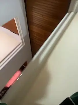 Snapshot of Kloe_Novoa chatting on 11.19.25 Kloe Novoa online show from 11.19.25