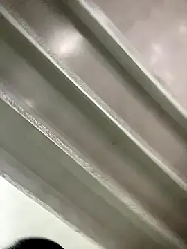 Snapshot of Kloe_Novoa chatting on 12.04.25 Kloe Novoa online show from 12.04.25