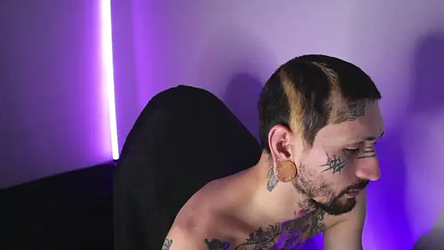 TokyoHatsumoto online show from 03.05.26