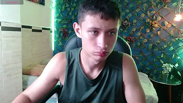 Garuo 18 online show from 11.23.25