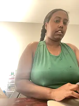 Snapshot of Ltbustybunny7 chatting on 10.28.25 Ltbustybunny7 online show from 10.28.25