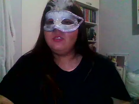 Snapshot of crazzyanne chatting on 11.18.25 crazzyanne online show from 11.18.25