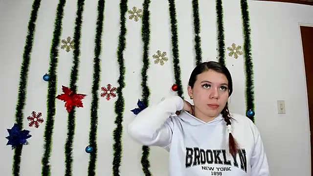 Snapshot of Vanessa_Martinz chatting on 11.19.25 Vanessa Martinz online show from 11.19.25