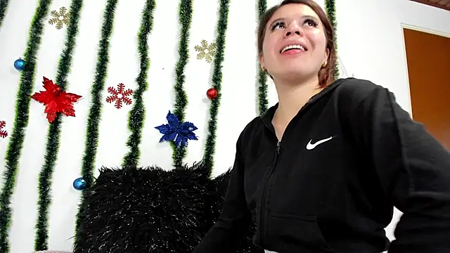 Snapshot of Vanessa_Martinz chatting on 11.20.25 Vanessa Martinz online show from 11.20.25