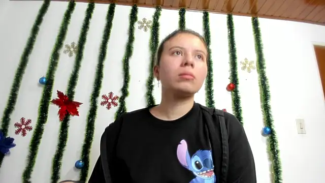 Snapshot of Vanessa_Martinz chatting on 11.27.25 Vanessa Martinz online show from 11.27.25