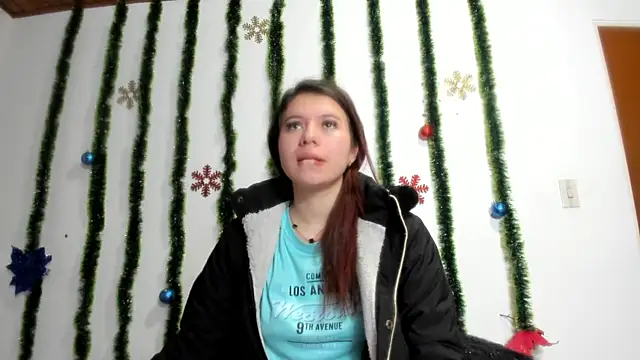 Snapshot of Vanessa_Martinz chatting on 12.14.25 Vanessa Martinz online show from 12.14.25