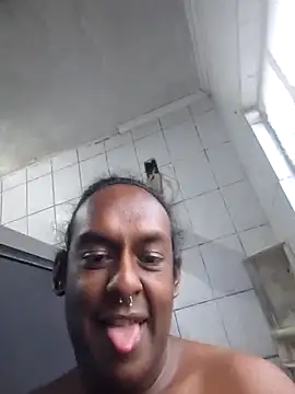 Snapshot of pretinhablack chatting on 10.30.25 pretinhablack online show from 10.30.25