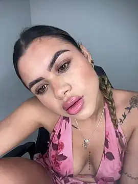 Alanna-foxx online show from 11.11.25