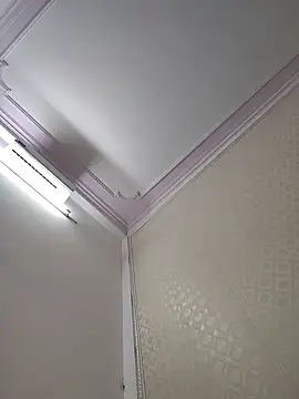 Snapshot of ezabel- chatting on 12.05.25 ezabel- online show from 12.05.25