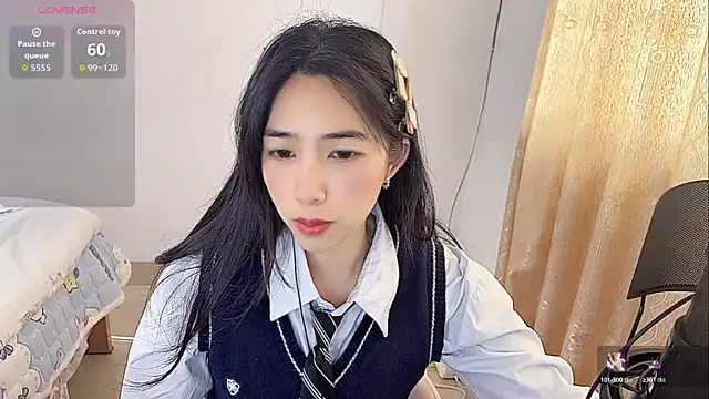 Snapshot of by-Hannah chatting on 12.18.25 by-Hannah online show from 12.18.25