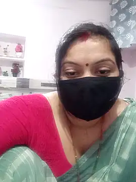 Snapshot of Best_couple2001 chatting on 11.05.25 Best couple2001 online show from 11.05.25