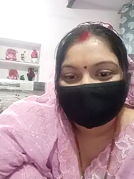 Snapshot of Best_couple2001 chatting on 11.08.25 Best couple2001 online show from 11.08.25