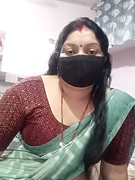 Snapshot of Best_couple2001 chatting on 11.15.25 Best couple2001 online show from 11.15.25