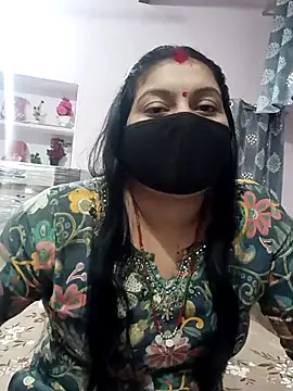 Snapshot of Best_couple2001 chatting on 11.19.25 Best couple2001 online show from 11.19.25