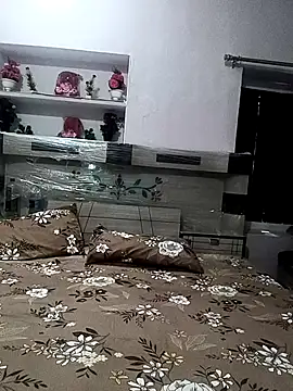 Snapshot of Best_couple2001 chatting on 11.23.25 Best couple2001 online show from 11.23.25