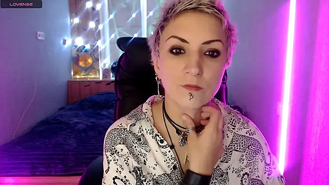 Sweet-n-Strong online show from 11.21.25