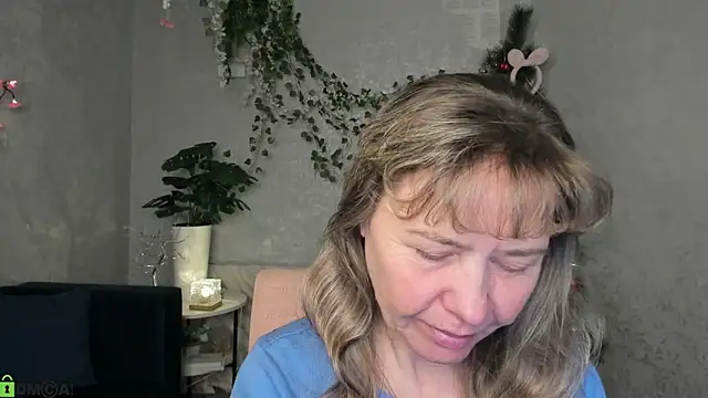 Snapshot of Carla_Vogue chatting on 12.14.25 Carla Vogue online show from 12.14.25