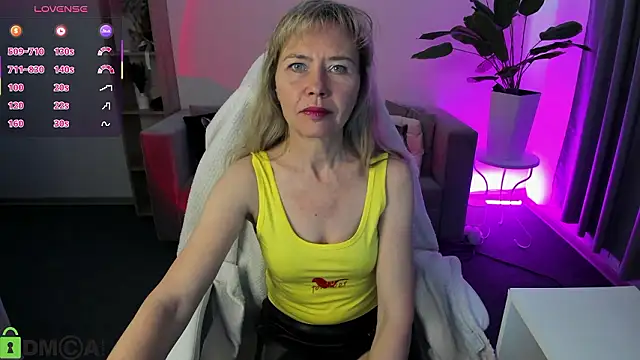 Carla Vogue online show from 02.18.26