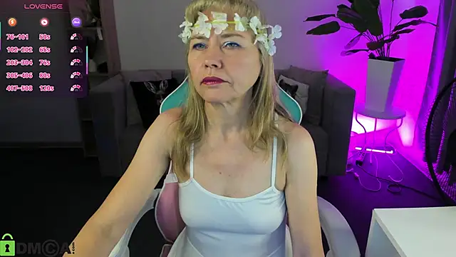 Carla Vogue online show from 02.23.26