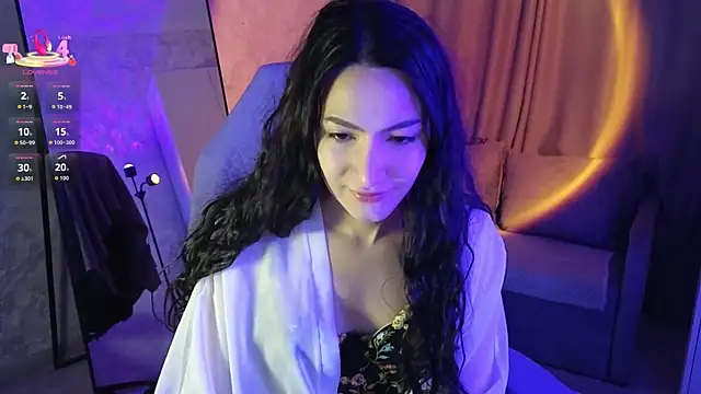 Snapshot of Mulan_Lo chatting on 11.26.25 Mulan Lo online show from 11.26.25