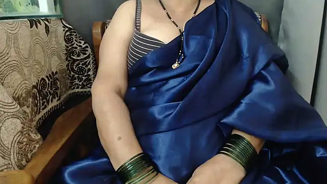 Snapshot of TABOOBREAKERS chatting on 02.04.25 TABOOBREAKERS online show from 02.04.25