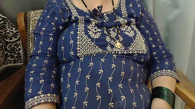 Snapshot of TABOOBREAKERS chatting on 02.07.25 TABOOBREAKERS online show from 02.07.25