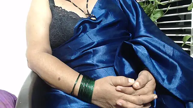 Snapshot of TABOOBREAKERS chatting on 03.09.25 TABOOBREAKERS online show from 03.09.25