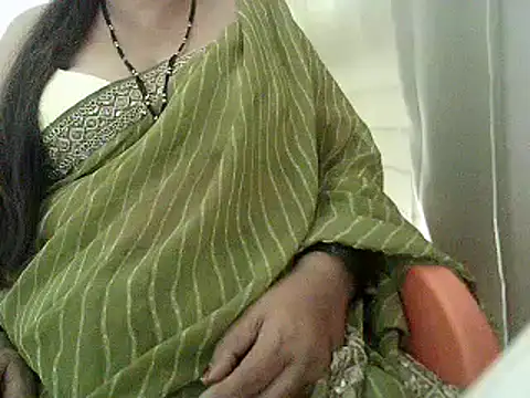 Snapshot of TABOOBREAKERS chatting on 09.10.25 TABOOBREAKERS online show from 09.10.25