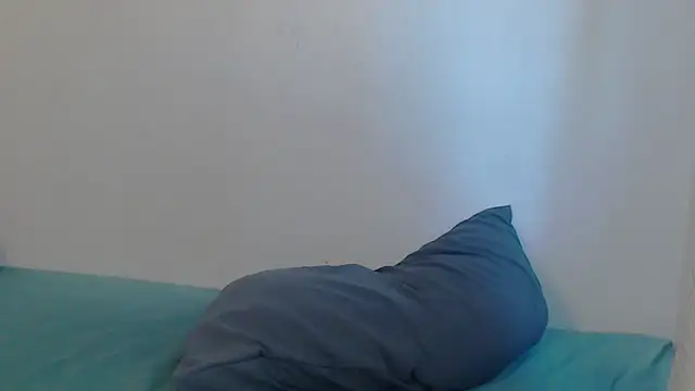 Snapshot of EbonyTinyX chatting on 11.28.25 EbonyTinyX online show from 11.28.25