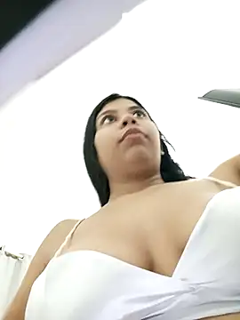 Snapshot of Angeeelina@xh chatting on 12.14.25 Angeeelinaxh online show from 12.14.25