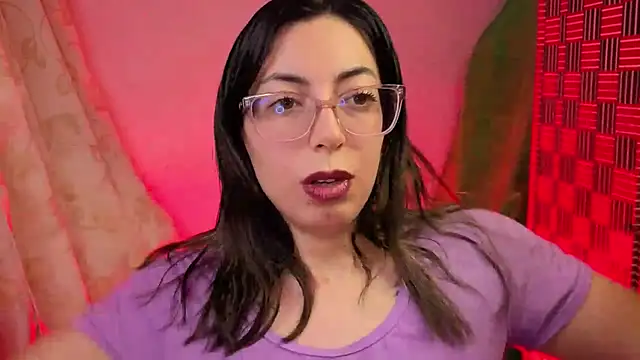 Snapshot of zylla_storn chatting on 12.14.25 zylla storn online show from 12.14.25