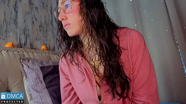 eva delight  online show from 11.10.25