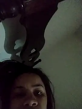 Snapshot of lovecarolyne chatting on 10.26.25 lovecarolyne online show from 10.26.25