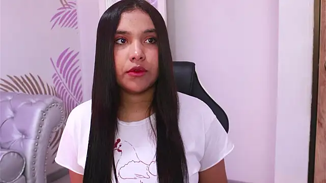 Isabelle Lane online show from 03.06.26