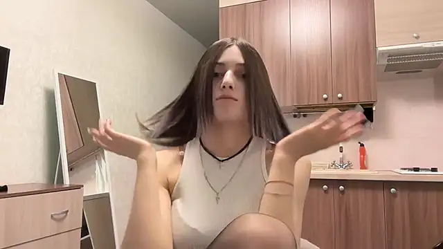 AidaGloshen online show from 11.04.25