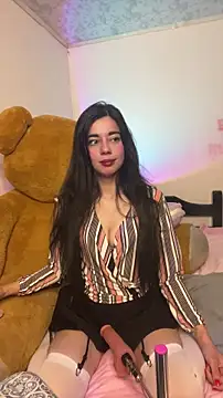 wetbyAlice online show from 11.18.25