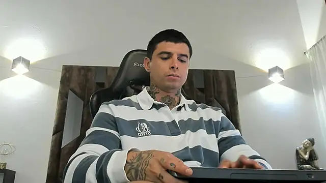 Snapshot of MATEO_DILUCA chatting on 11.28.25 MATEO DILUCA online show from 11.28.25