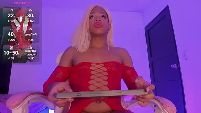 Snapshot of cherxyl_royal chatting on 02.05.26 cherxyl royal online show from 02.05.26