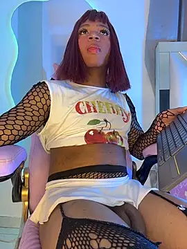 Snapshot of cherxyl_royal chatting on 02.10.26 cherxyl royal online show from 02.10.26