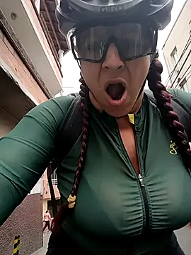 Snapshot of LAPOTRA_04 chatting on 04.05.26 LAPOTRA 04 online show from 04.05.26