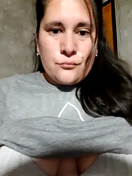 Clara Arg online show from 12.16.25