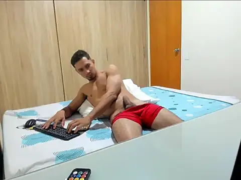 Snapshot of bbenboxer chatting on 11.30.25 bbenboxer online show from 11.30.25