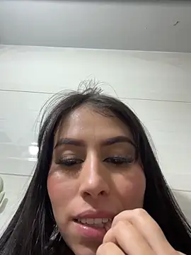 BIJOU SECRET online show from 11.16.25