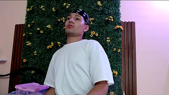 Snapshot of angel666smit chatting on 11.01.25 angel666smit online show from 11.01.25