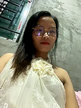 Yunzang online show from 10.30.25